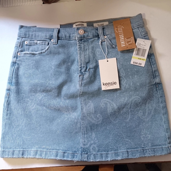 Kensie jeans miniskirt, size 4/27, paisley print, new with tags. - Picture 10 of 14